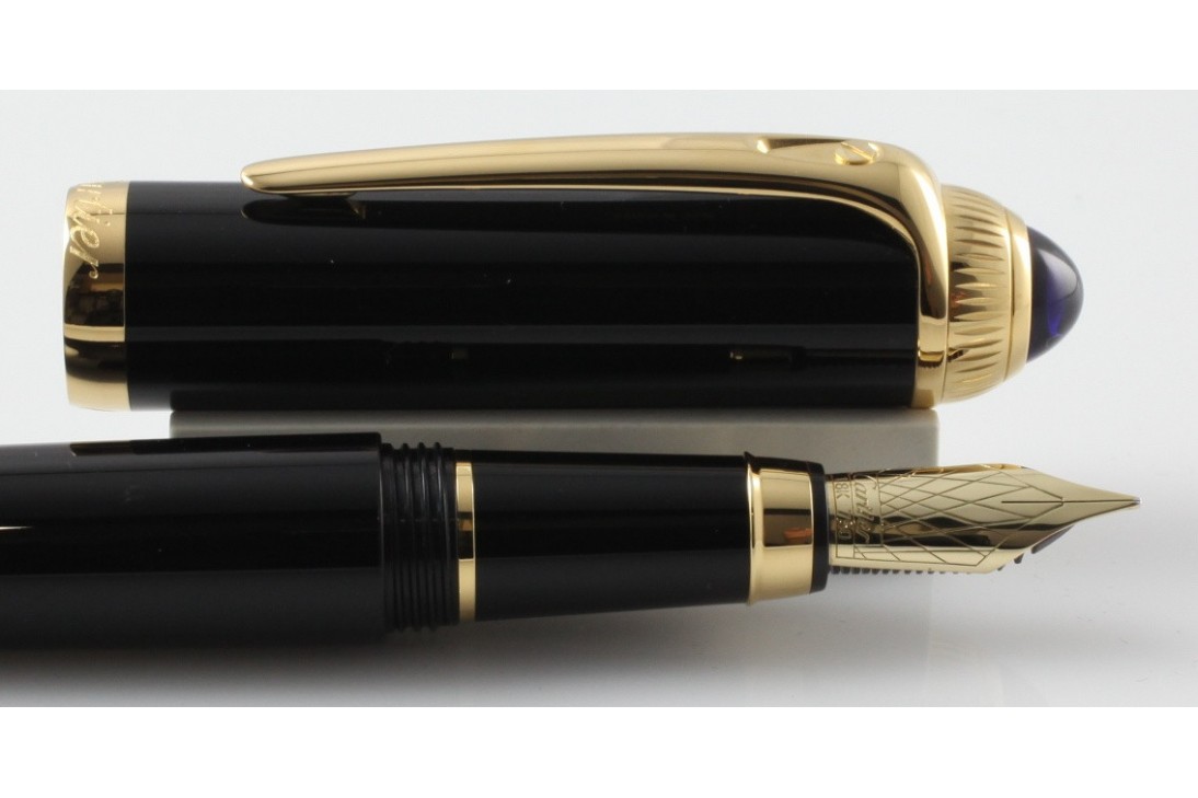 Cartier ST240003 Roadster de Cartier Black Gold Trim Fountain Pen