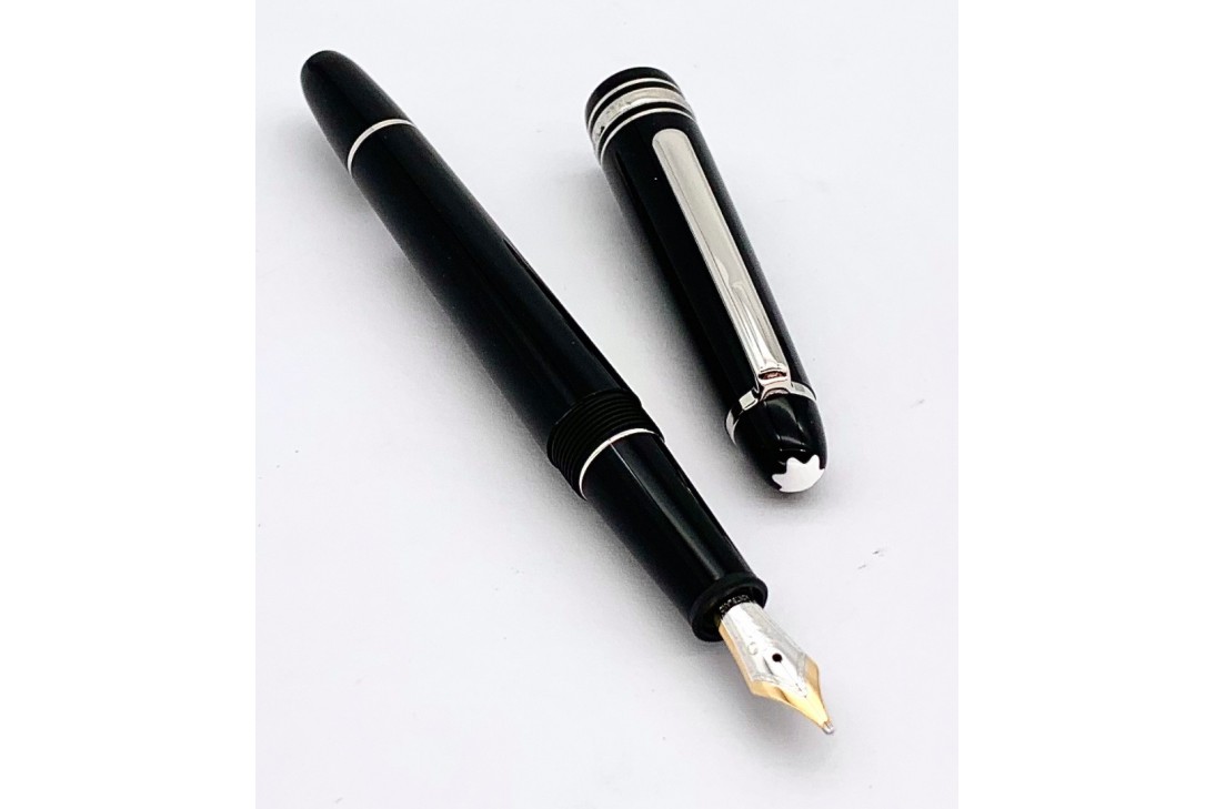 Montblanc MB.106521 Meisterstück Platinum-Coated Classique Fountain Pen