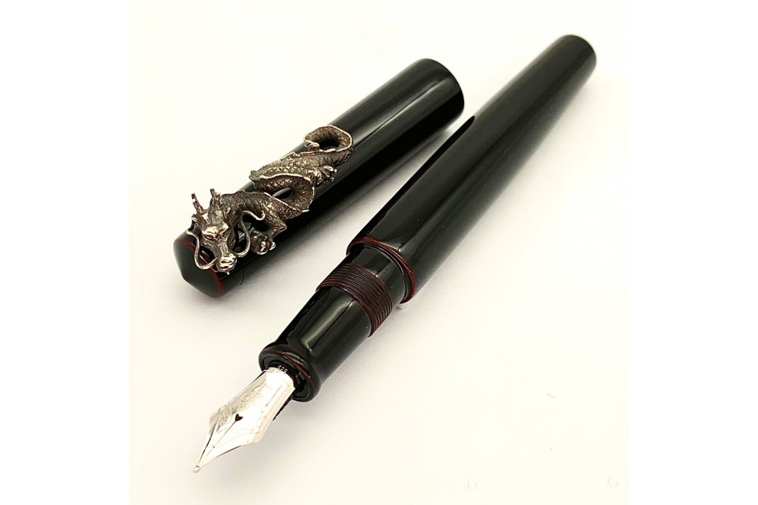 Nakaya Piccolo Long Writer Kuro Tamenuri Fountain Pen with Dragon Stopper