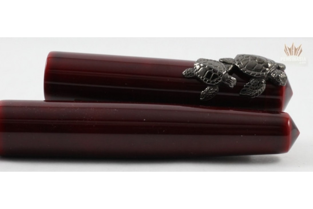 Nakaya Piccolo Long Writer Aka Tamenuri with Turtle Stopper Fountain Pen