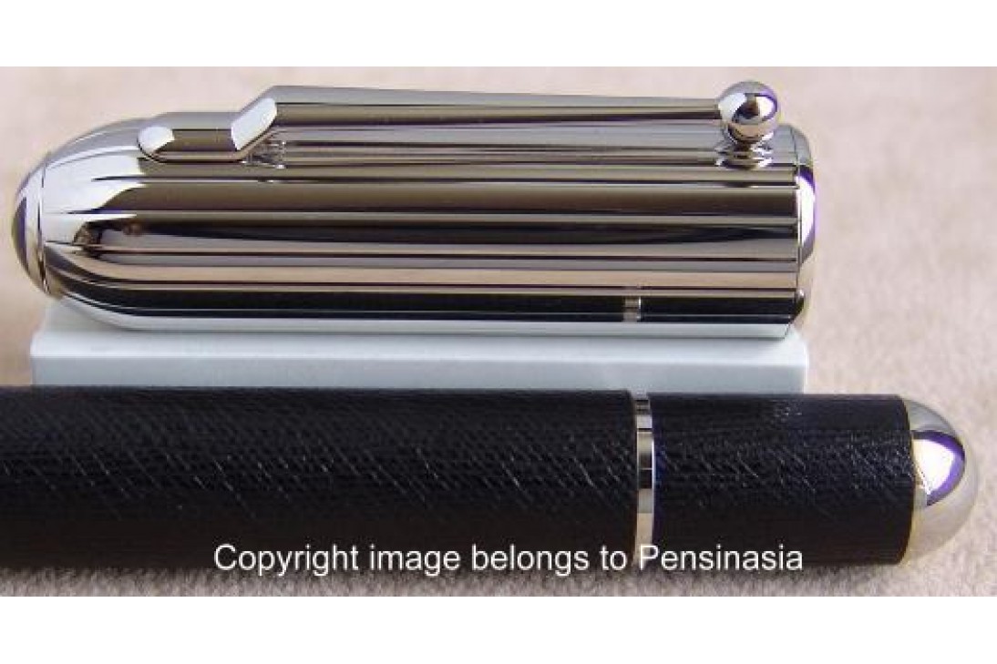 Alfred Dunhill Sidecar Leather Chassis Fountain Pen