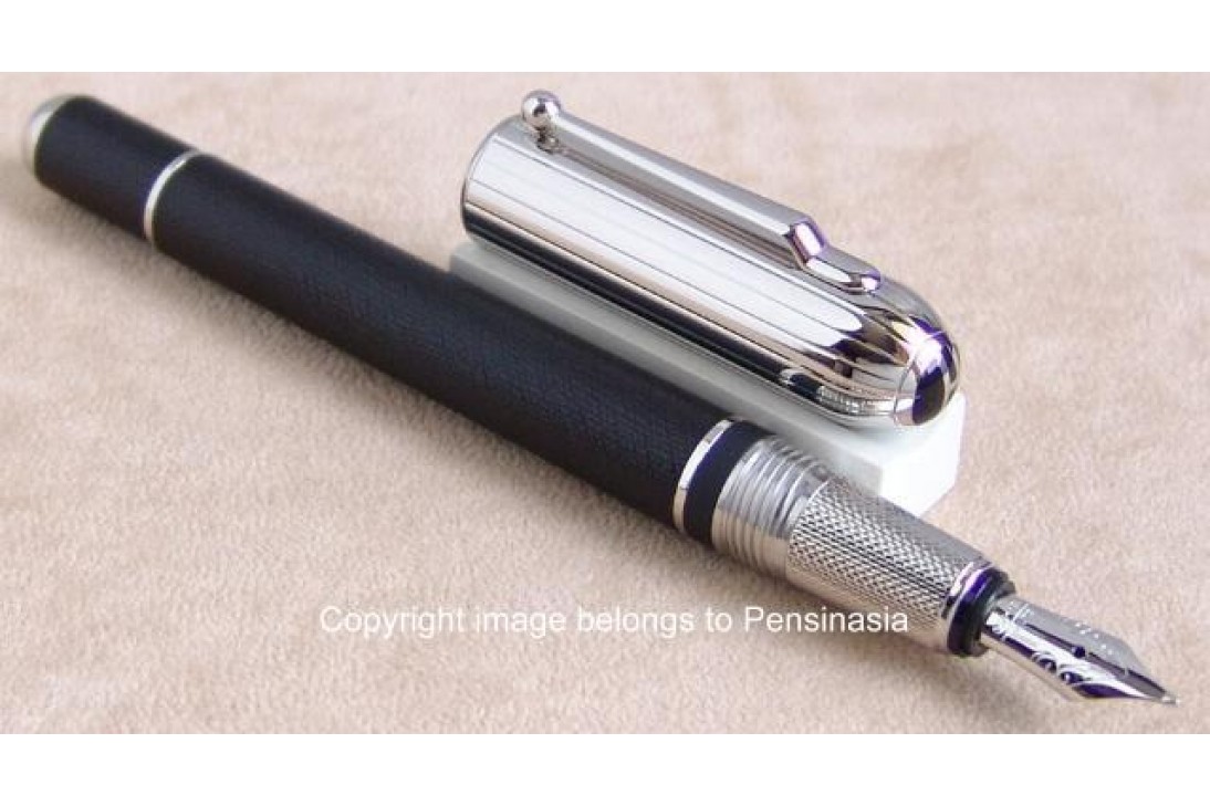 Alfred Dunhill Sidecar Leather Chassis Fountain Pen