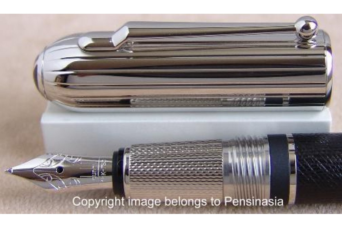 Alfred Dunhill Sidecar Leather Chassis Fountain Pen