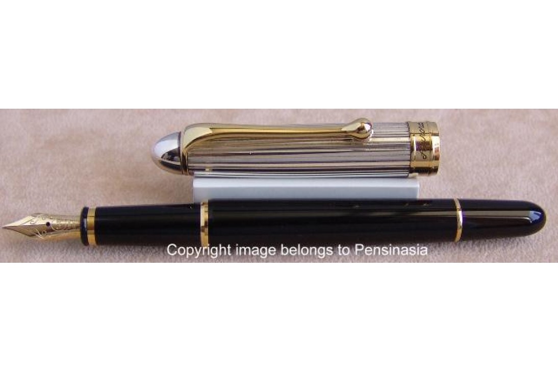 Aurora 88 Ottantotto Silver Linear Regular 814 Fountain Pen