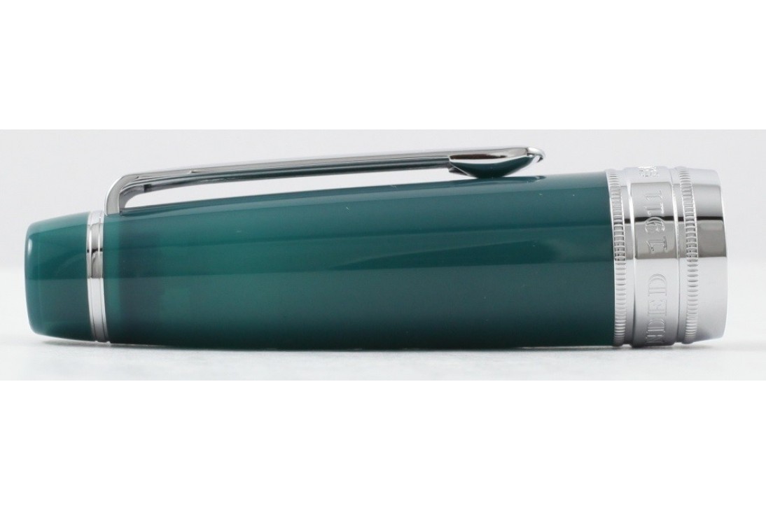 Sailor King Of Pens Professional Gear Ocean Fountain Pen