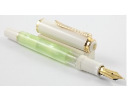 Pelikan Classic M200 Pastel Green Fountain Pen