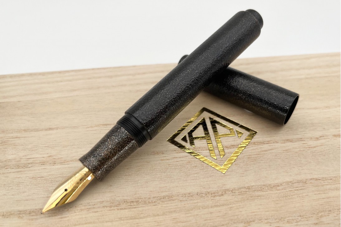 AP Limited Edition Urushi Lacquer Art Colors of the Cosmos Interstellar Fountain Pen