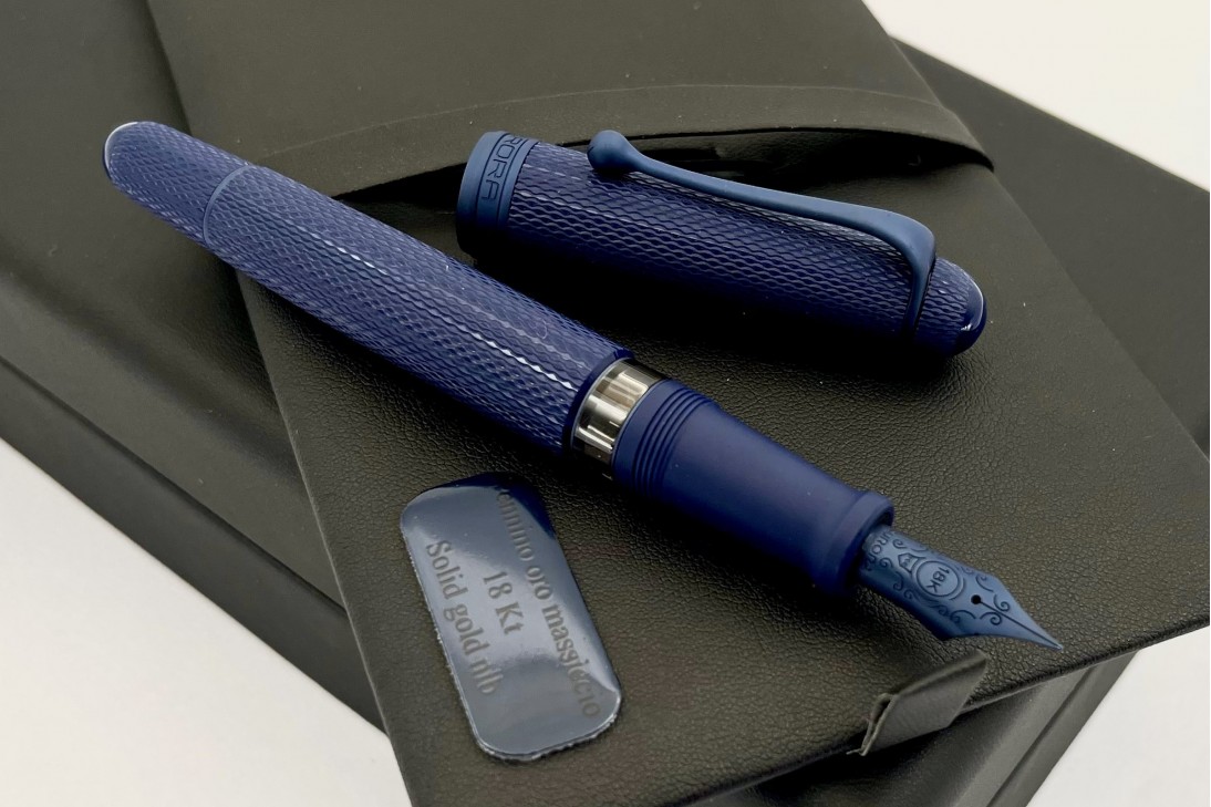 Aurora Limited Edition 88 Blue Mamba Fountain Pen