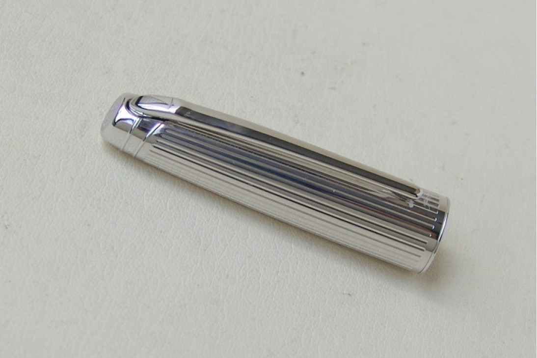 Caran d'ache Leman Bicolour Pink Rhodium Plated Fountain Pen