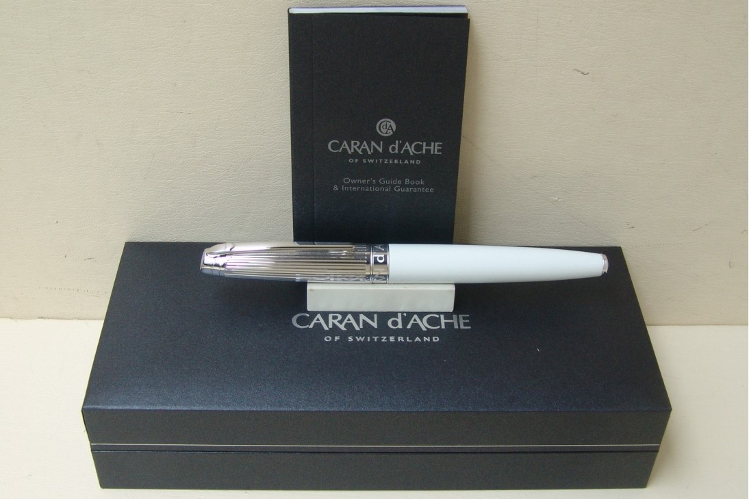 Caran d'ache Leman Bicolour White Rhodium Plated Fountain Pen