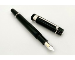 Montblanc MB127640 Donation Homage To Frédéric Chopin Fountain Pen and Notepad Set