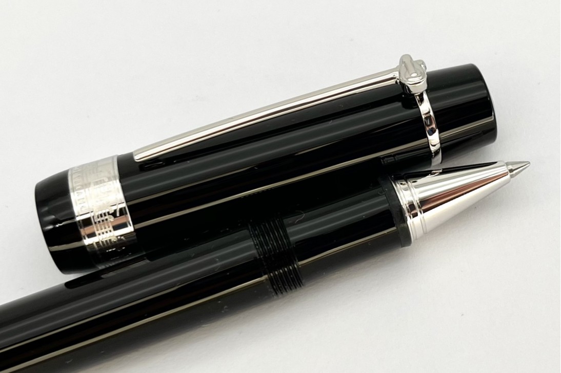 Montblanc MB.127641 Donation Homage To Frédéric Chopin Roller Pen and Notepad Set