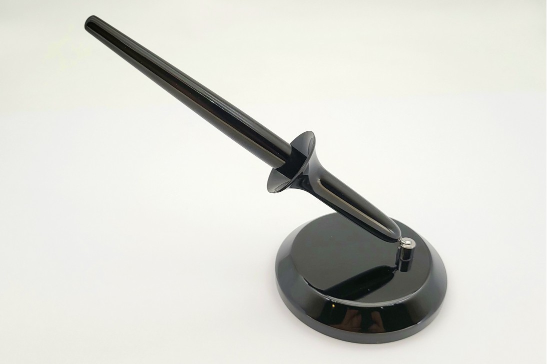 Nakaya Desk Pen Kuro-Roiro Fountain Pen with Stand
