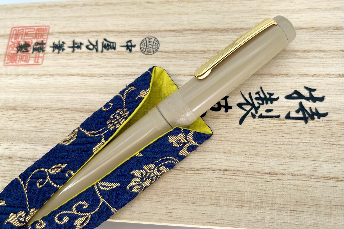 Nakaya Limited Edition Piccolo Long Writer Shiro String-Rolled Fountain Pen