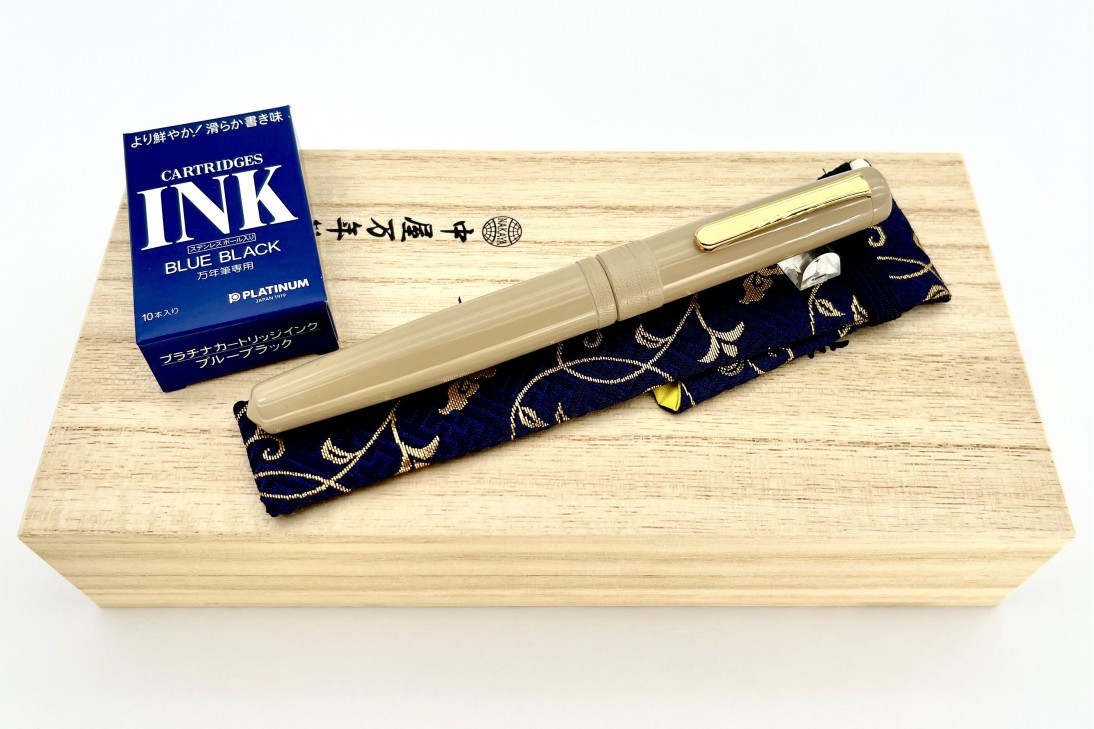 Nakaya Limited Edition Piccolo Long Writer Shiro String-Rolled Fountain Pen