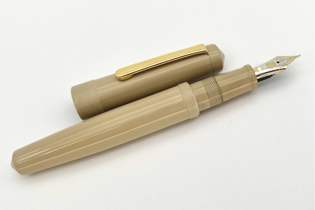 Nakaya Limited Edition Piccolo Long Writer Shiro String-Rolled Fountain Pen