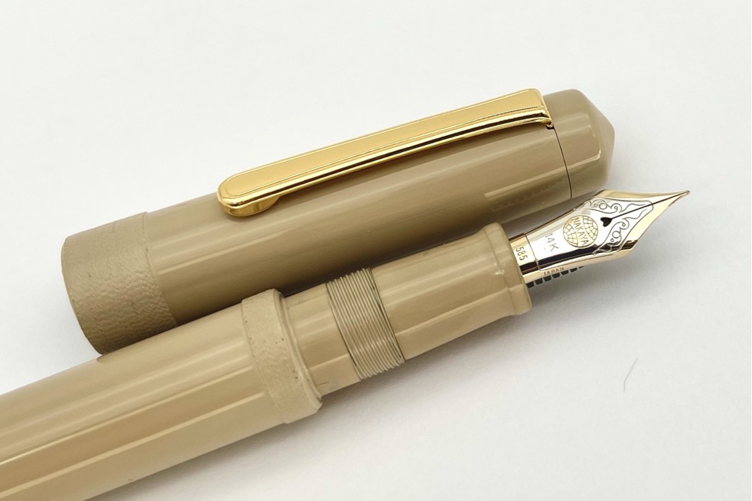 Nakaya Limited Edition Piccolo Long Writer Shiro String-Rolled Fountain Pen