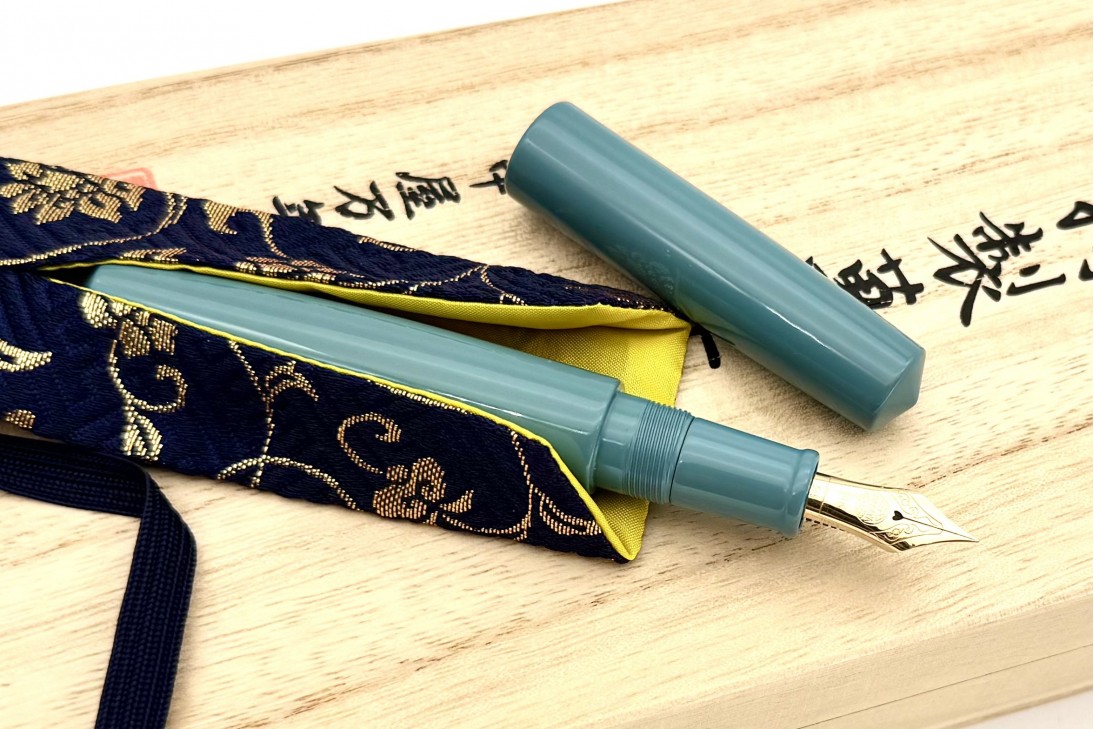 Nakaya Piccolo Cigar Ama-Iro Fountain Pen