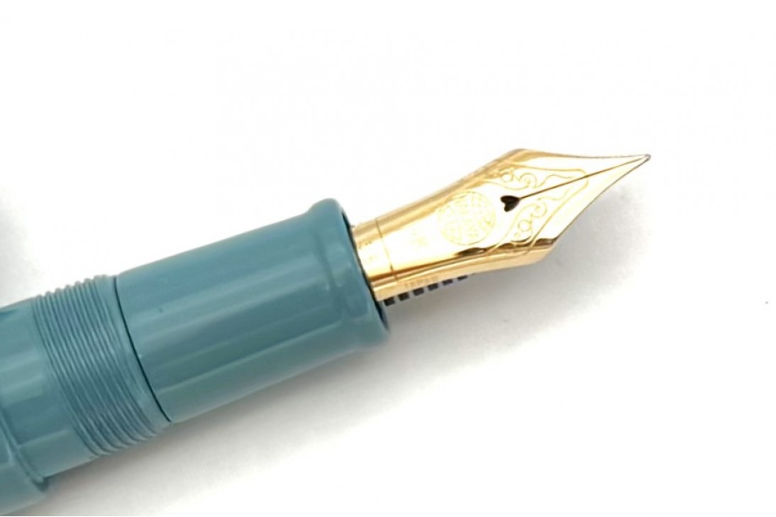 Nakaya Piccolo Cigar Ama-Iro Fountain Pen