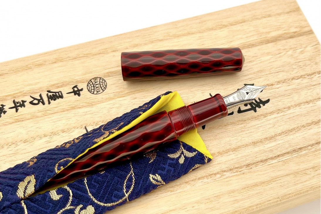 Nakaya Tsumugi Piccolo Cigar Hanabishi (Aka-Tamenuri) Fountain Pen
