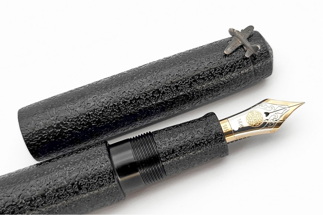 Nakaya Piccolo Long Writer Ishime Kanshitsu Black Fountain Pen with Plane Stopper