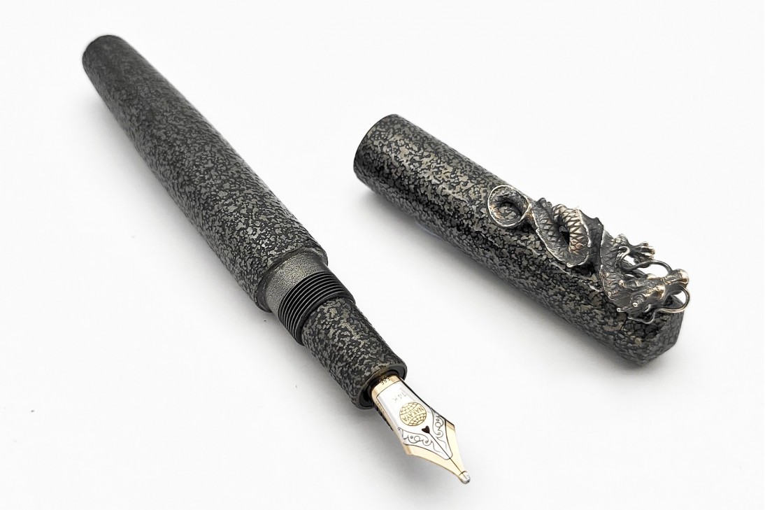 Nakaya Piccolo Long Writer Ishime Kanshitsu Suzu(Silver) Fountain Pen with Dragon 1 Stopper