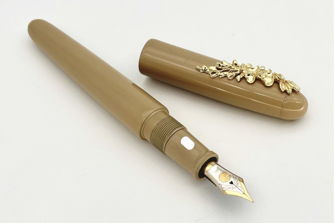 Nakaya Limited Edition Portable Writer Shiro Fountain Pen with Wisteria Stopper