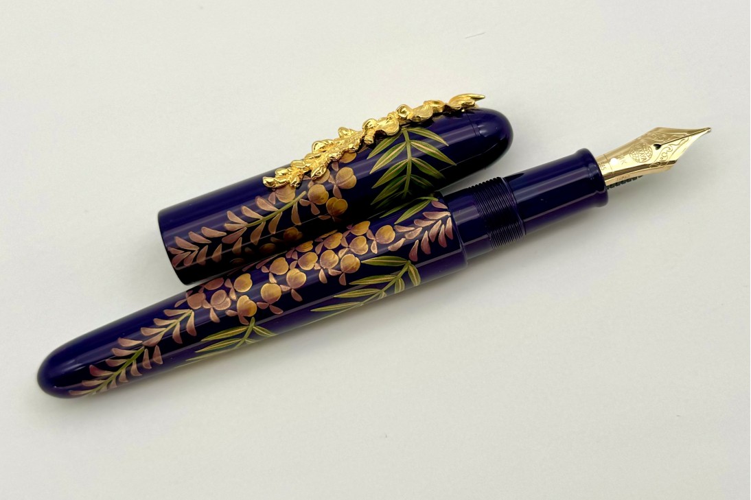 Nakaya Portable Writer Fuji Ⅱ (Wisteria) Shobu Base Fountain Pen with Yellow Gold Wisteria Stopper