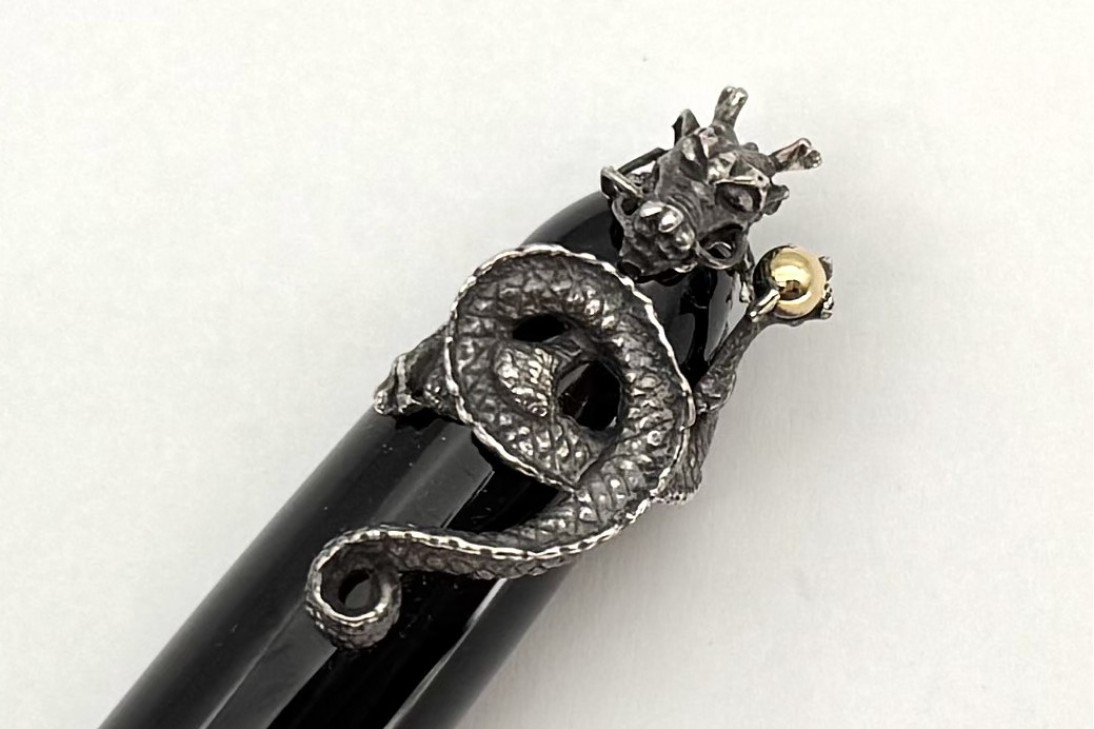 Nakaya Writer Portable Kuro-Roiro Fountain Pen with Fumigated Dragon and Jewel Stopper