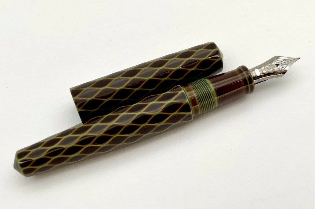 Nakaya Tsumugi Piccolo Cigar Amime (Heki-Tamenuri) Fountain Pen