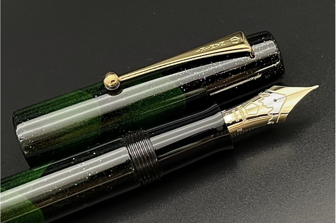 Namiki Aya Tokiwa Evergreen Fountain Pen
