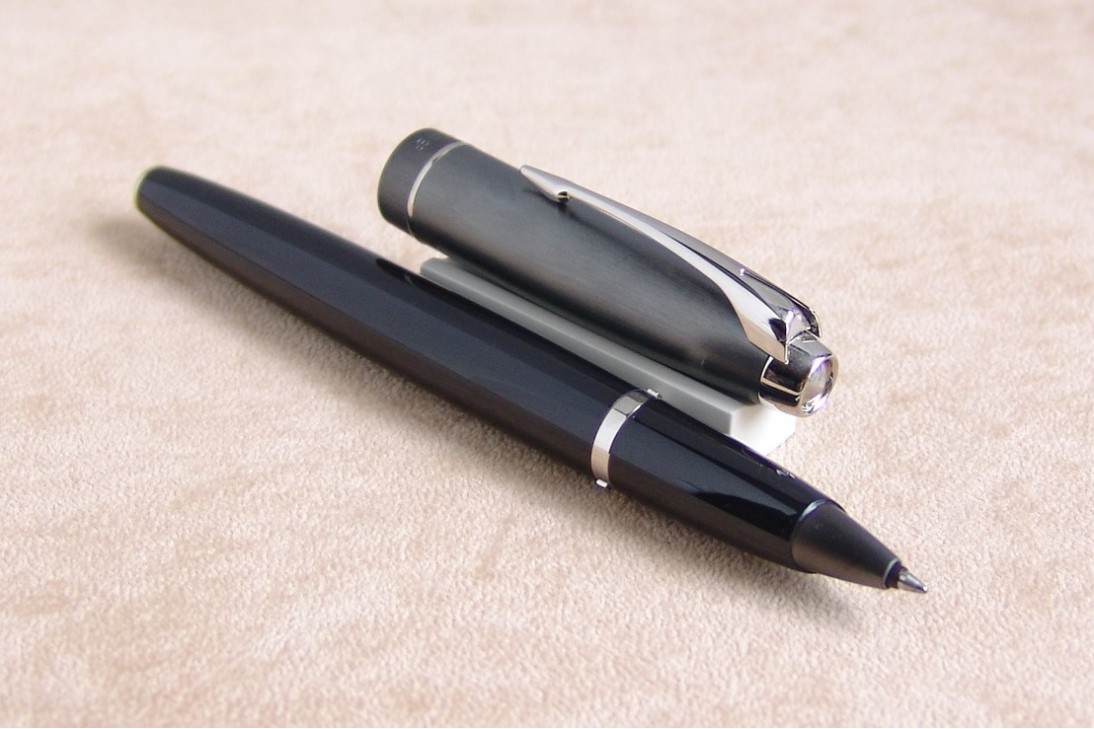 Parker 100 Cobalt Black ST Roller Ball Pen