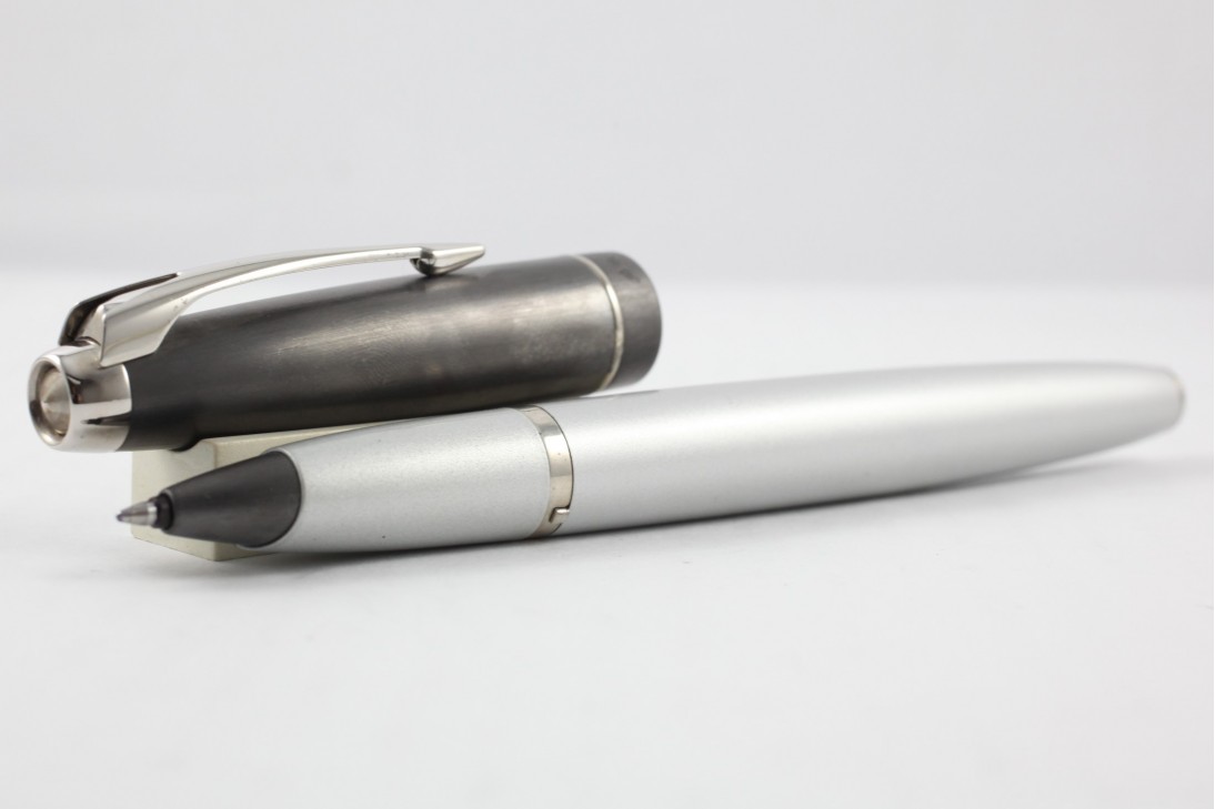 Parker 100 Silver Grey ST Roller Pen