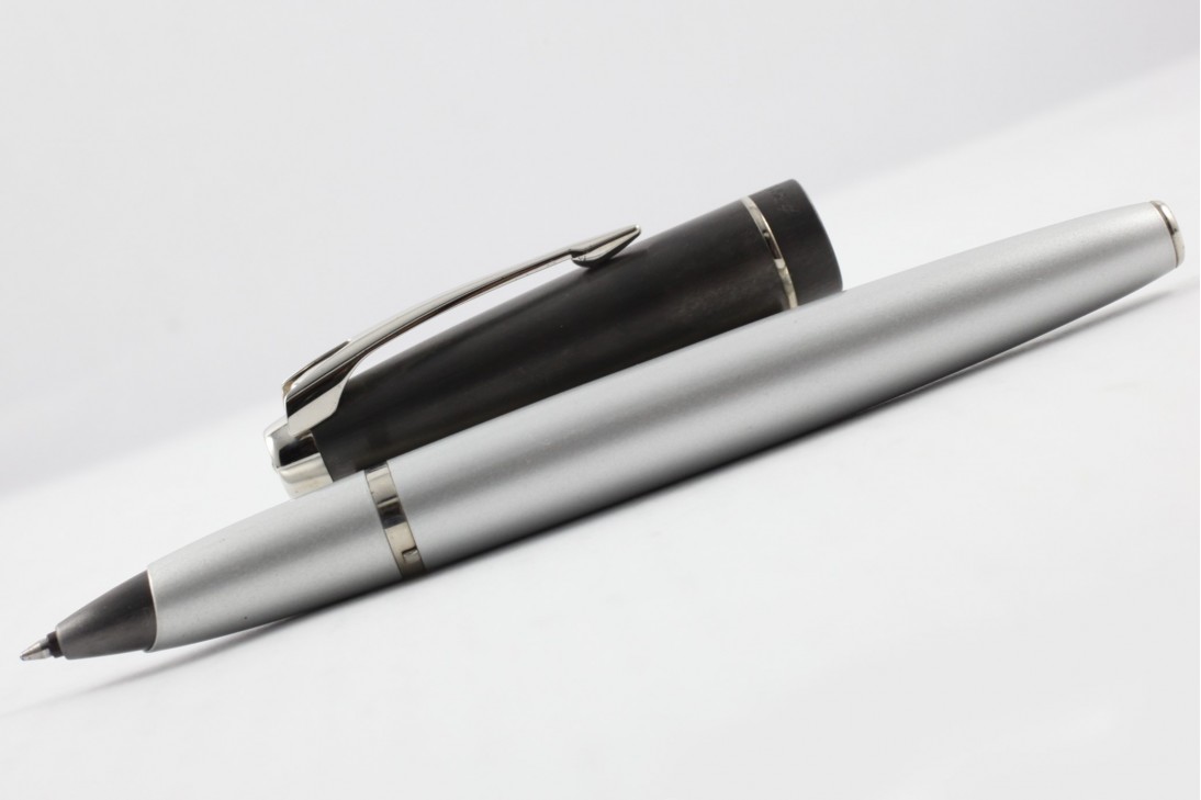Parker 100 Silver Grey ST Roller Pen