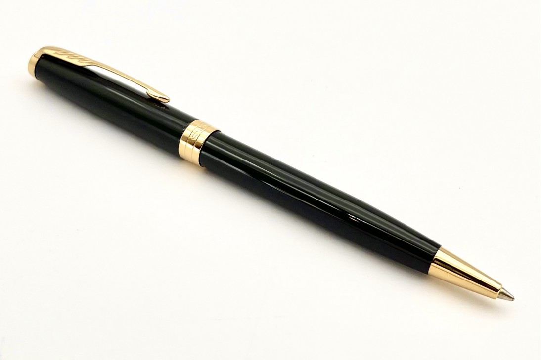 Parker 161950784 Sonnet Black Gold Trim Ballpoint Pen