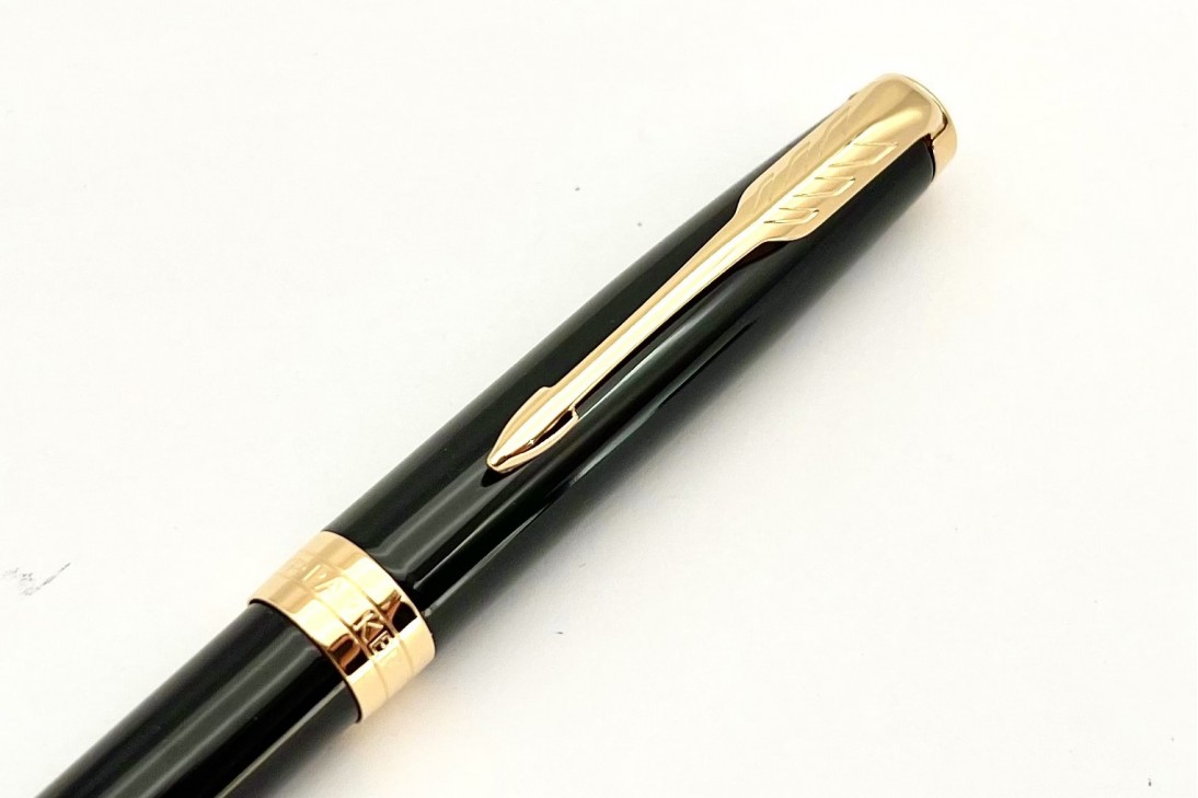 Parker 161950784 Sonnet Black Gold Trim Ballpoint Pen