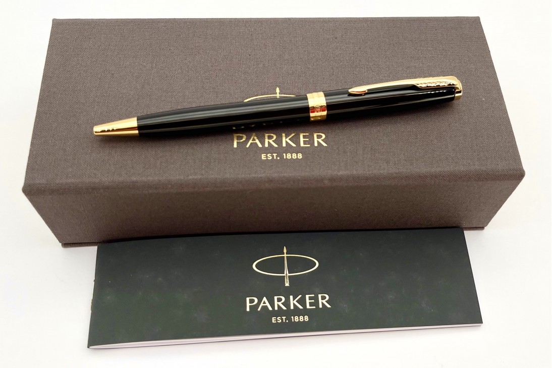 Parker 161950784 Sonnet Black Gold Trim Ballpoint Pen