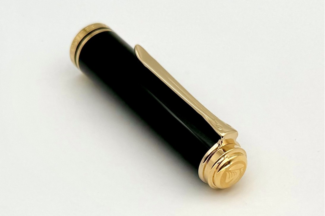 Pelikan M1000 Green and Black Fountain Pen (New Logo)