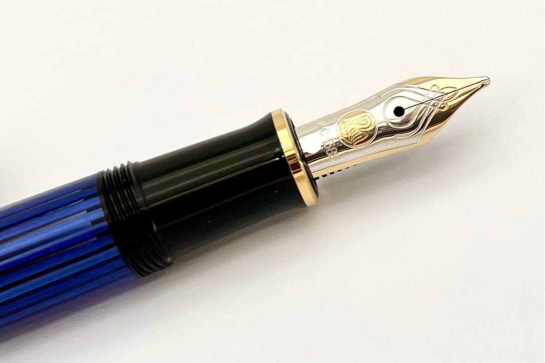Pelikan Souveran M400 Blue and Black Fountain Pen (Old Logo)