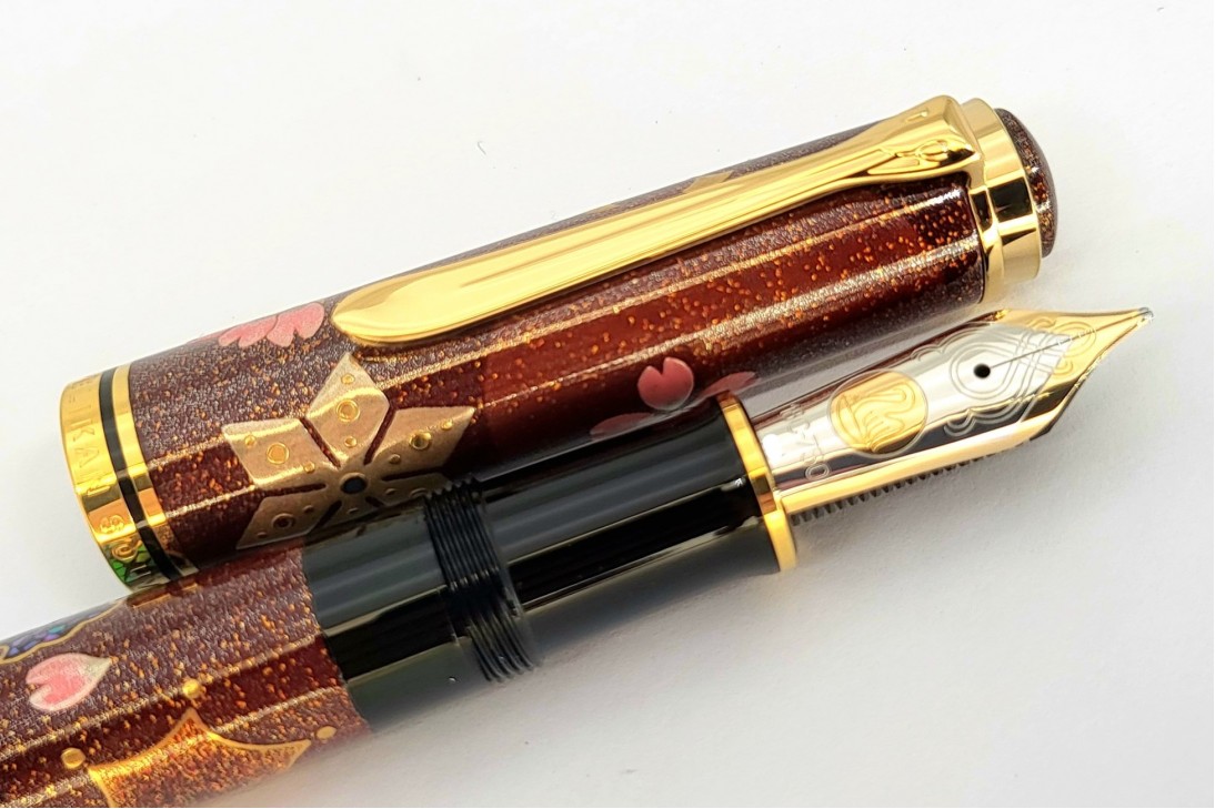 Pelikan Limited Edition Maki-e Souveran M1000 Snow, Moon and Flower Fountain Pen