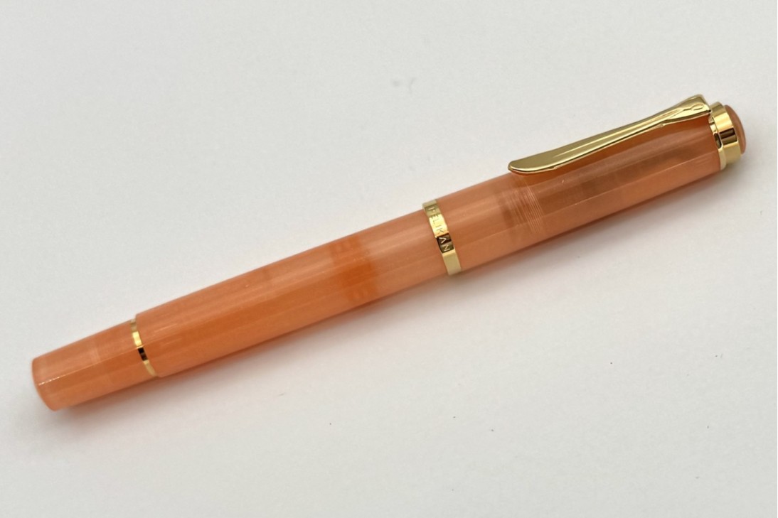 Pelikan Special Edition Classic M200 Apricot Fountain Pen Set