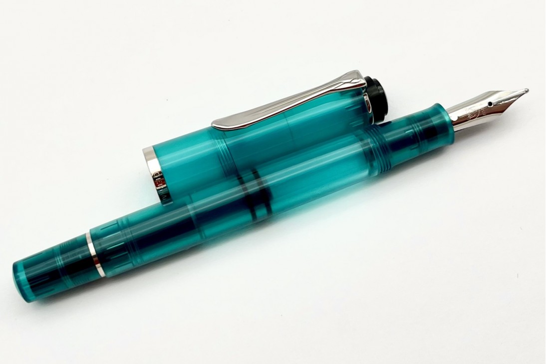 Pelikan Special Edition Classic M205 Apatite Fountain Pen Set