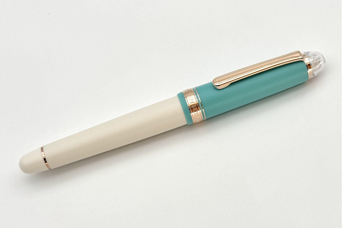 Platinum Limited Edition 3776 Century Shape of Heart Bluebird Fountain Pen