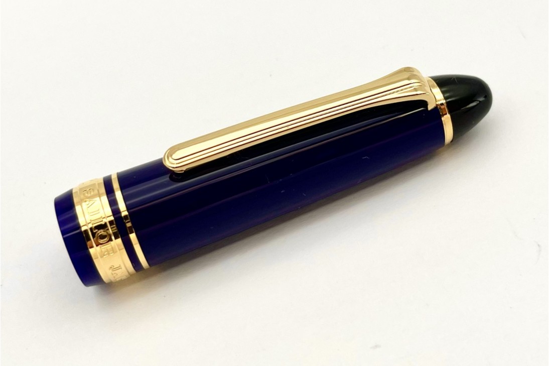 Sailor 1911 Standard Blue with Gold Trim Fountain Pen