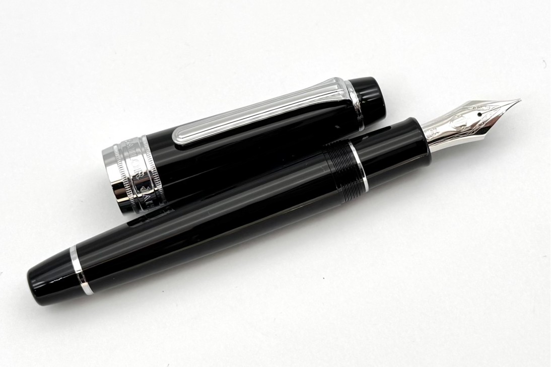 Sailor King of Pens - King Professional Gear Black with Rhodium Trim Fountain Pen