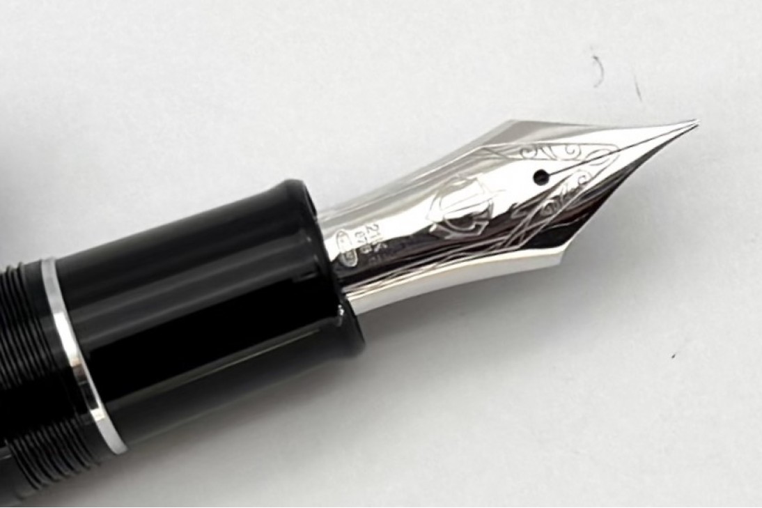 Sailor King of Pens - King Professional Gear Black with Rhodium Trim Fountain Pen