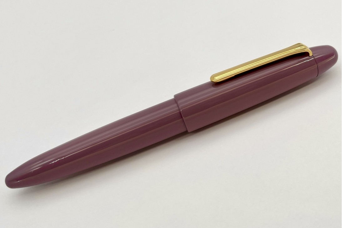 Sailor King of Pens Urushi Lilac Gold Trim Fountain Pen (New Nib Logo)