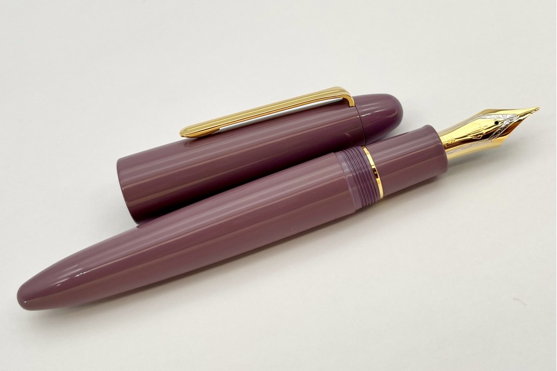 Sailor King of Pens Urushi Lilac Gold Trim Fountain Pen (New Nib Logo)