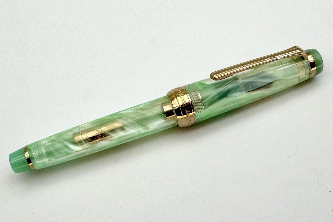 Sailor Bespoke Limited Edition ProGear Slim Veilio Pearl Mint Fountain Pen (21K nib)