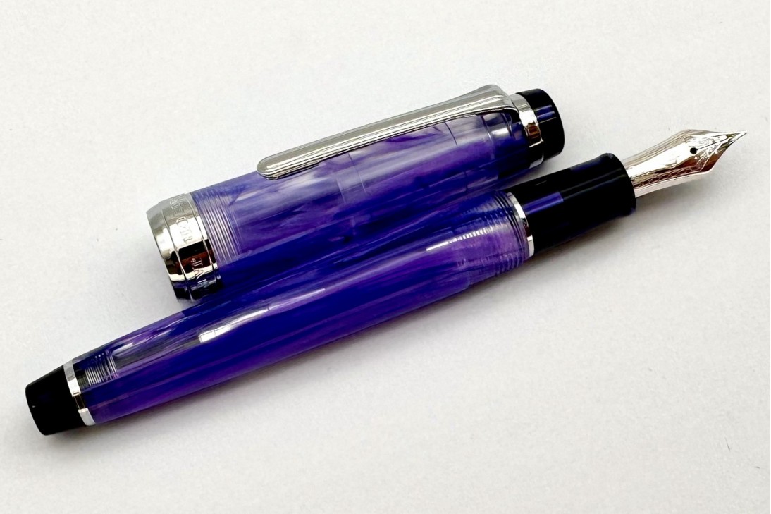 Sailor Bespoke Limited Edition ProGear Slim Veilio Violet Fountain Pen (21K nib)